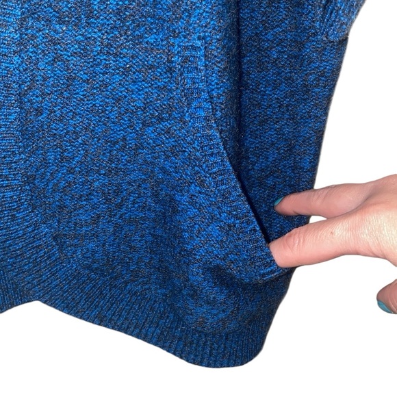 Neiman Marcus Blue/Black 100% Cashmere Cardigan, Size Medium - Picture 10 of 11